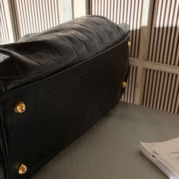 A. Bellucci italian leather Black Crocodile-Embossed Women's satchel. - Picture 5 of 11